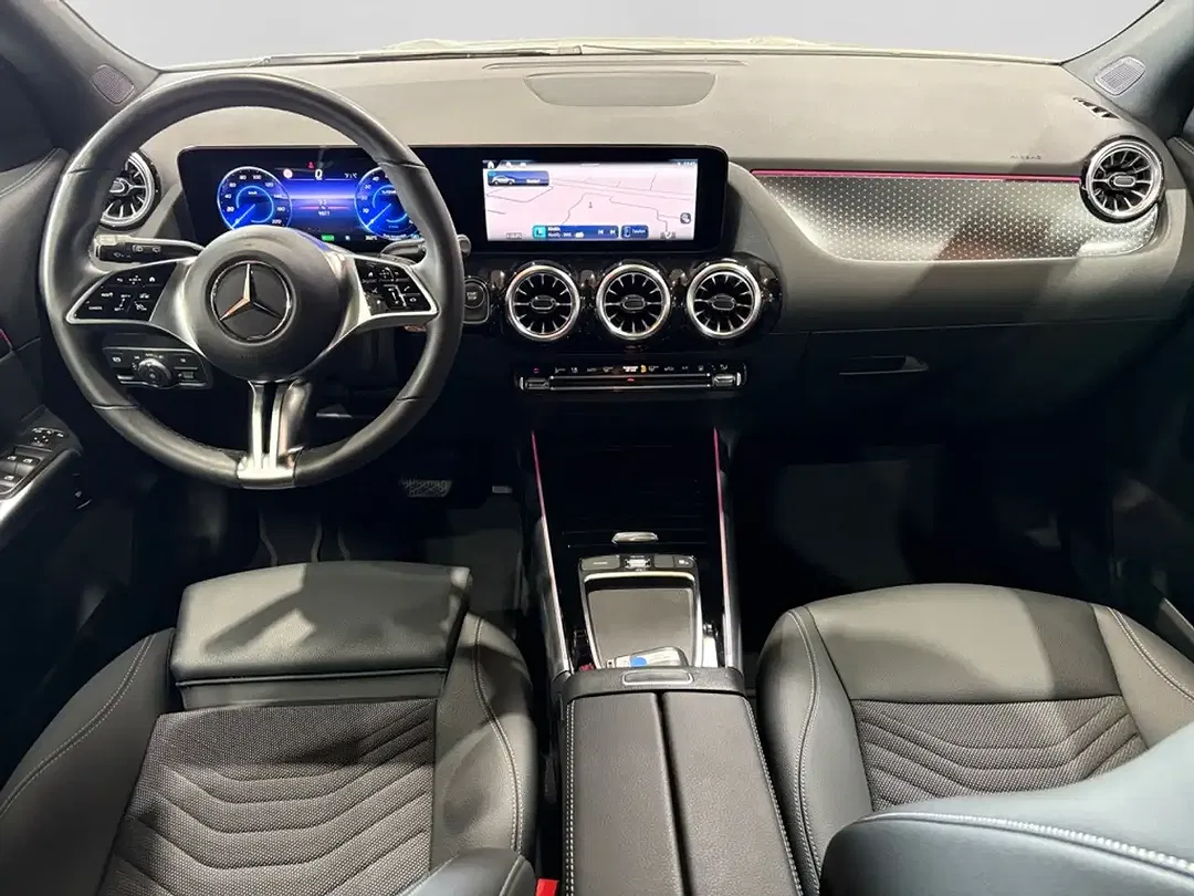 Mercedes-Benz EQA 250 - Thumbnail 12