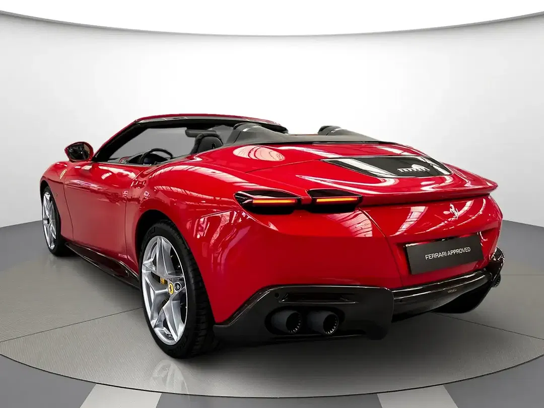 Ferrari Roma Spider - foto 15