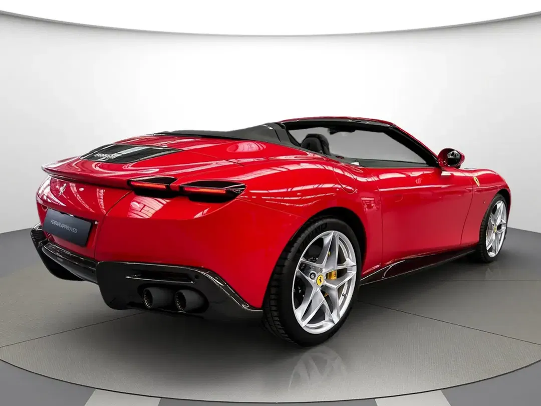 Ferrari Roma Spider - foto 2