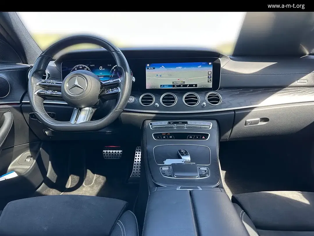 Mercedes-Benz E 220 AMG Line - Thumbnail 11