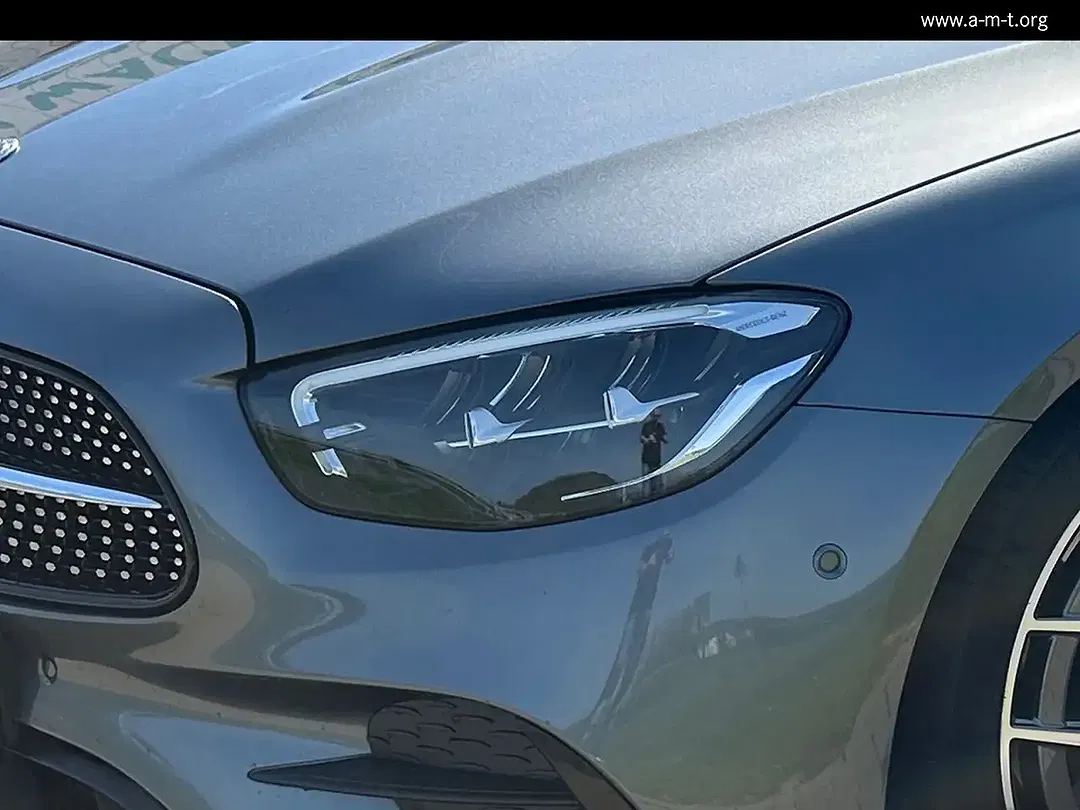 Mercedes-Benz E 220 AMG Line - Thumbnail 5