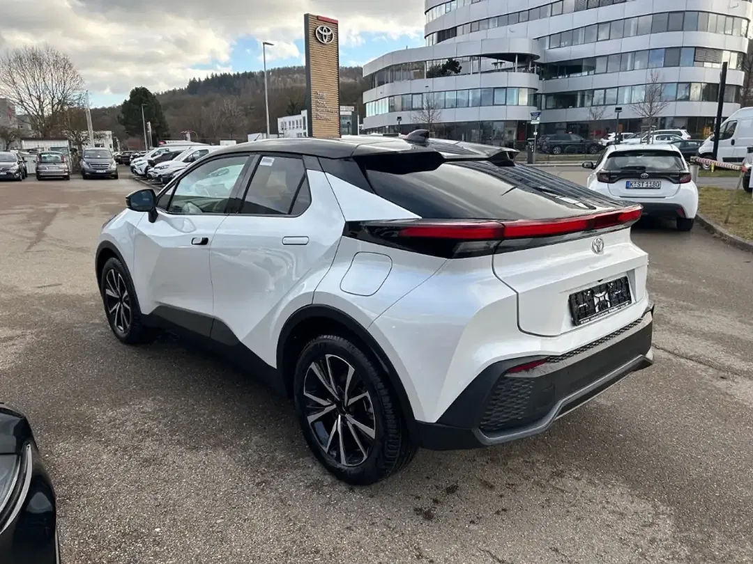 Toyota C-HR PHEV Teamplayer - Thumbnail 5