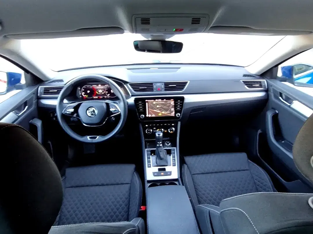 Skoda Superb 2.0 TDI DSG Combi Ambition - Thumbnail 10