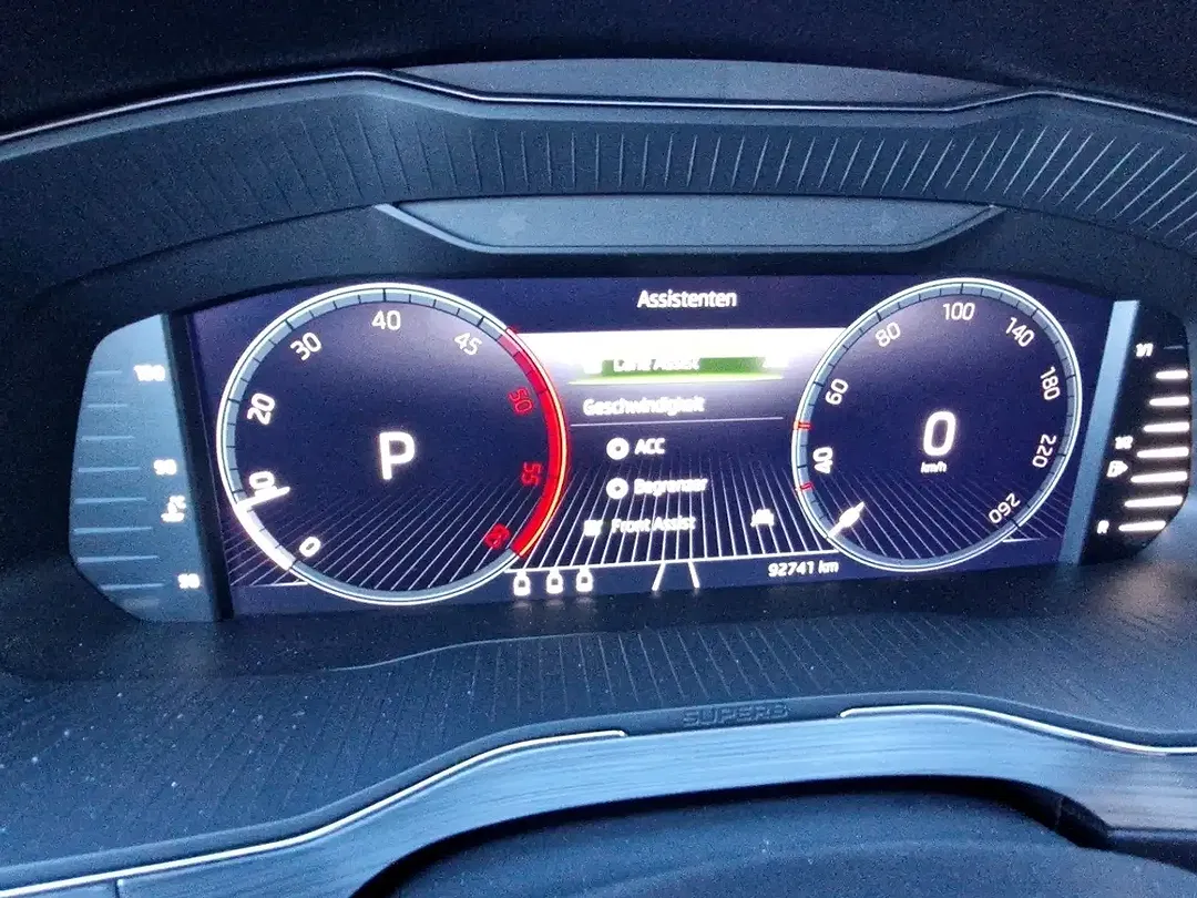Skoda Superb 2.0 TDI DSG Combi Ambition - Thumbnail 12