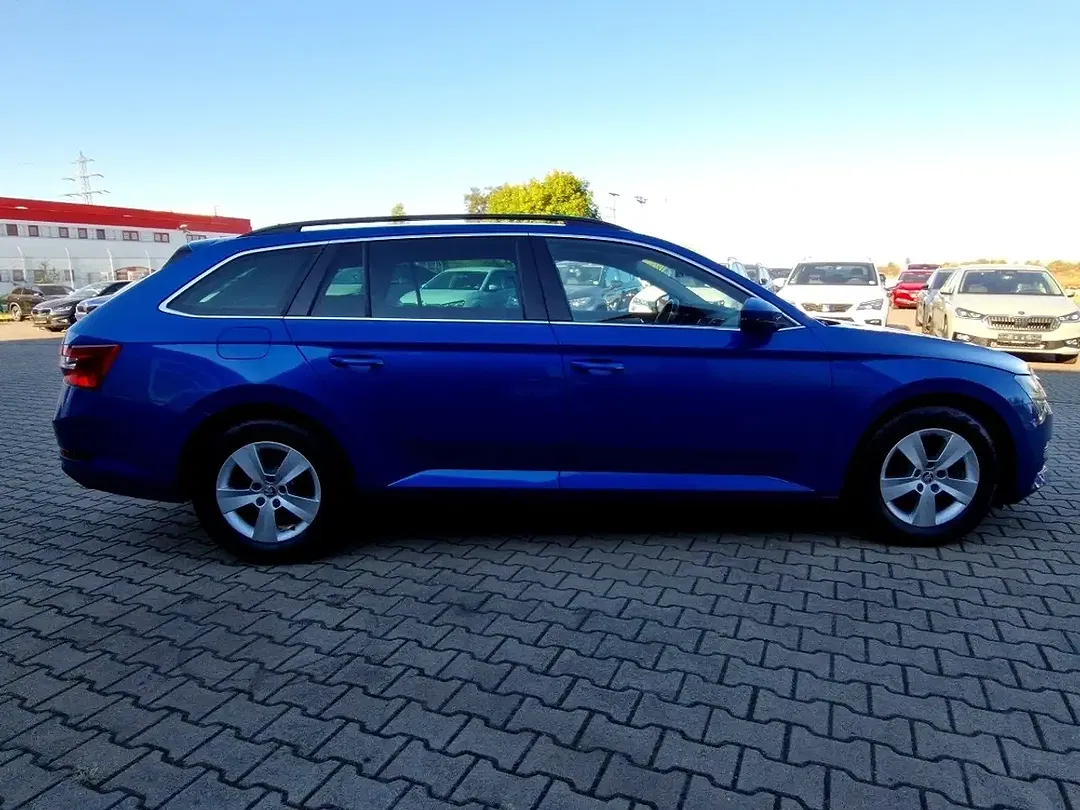 Skoda Superb 2.0 TDI DSG Combi Ambition - Thumbnail 6