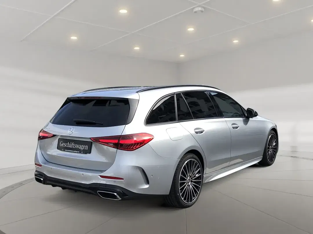 Mercedes-Benz C 220 AMG MBUX Night - foto 2