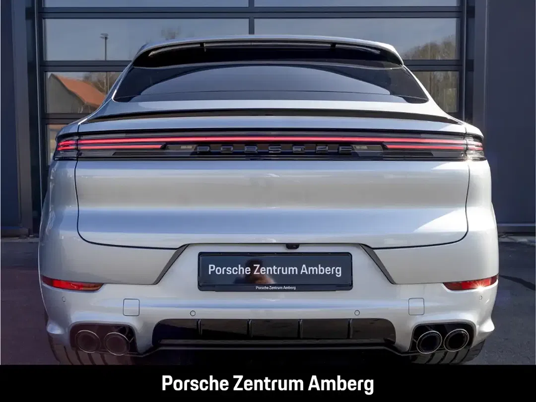 Porsche Cayenne E-Hybrid Coupe - Thumbnail 4