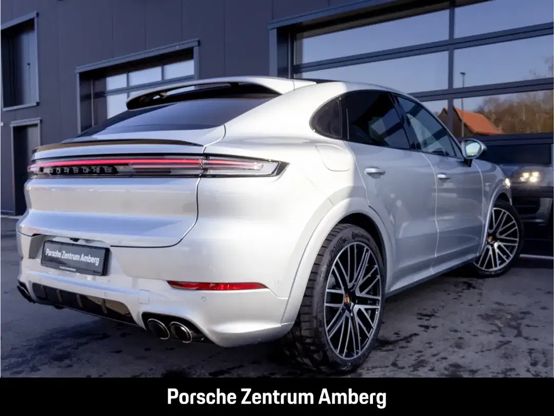 Porsche Cayenne E-Hybrid Coupe - Thumbnail 6