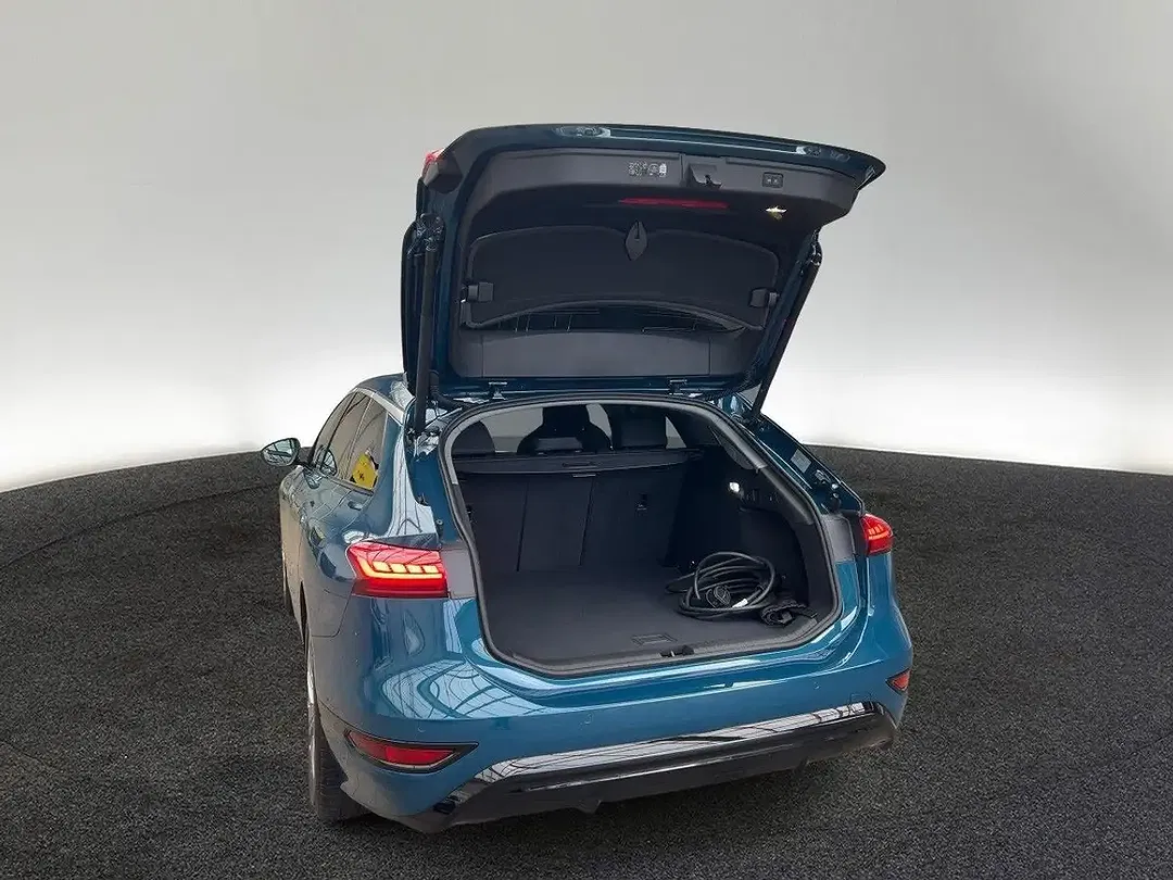 Audi A6 e-tron - Thumbnail 12