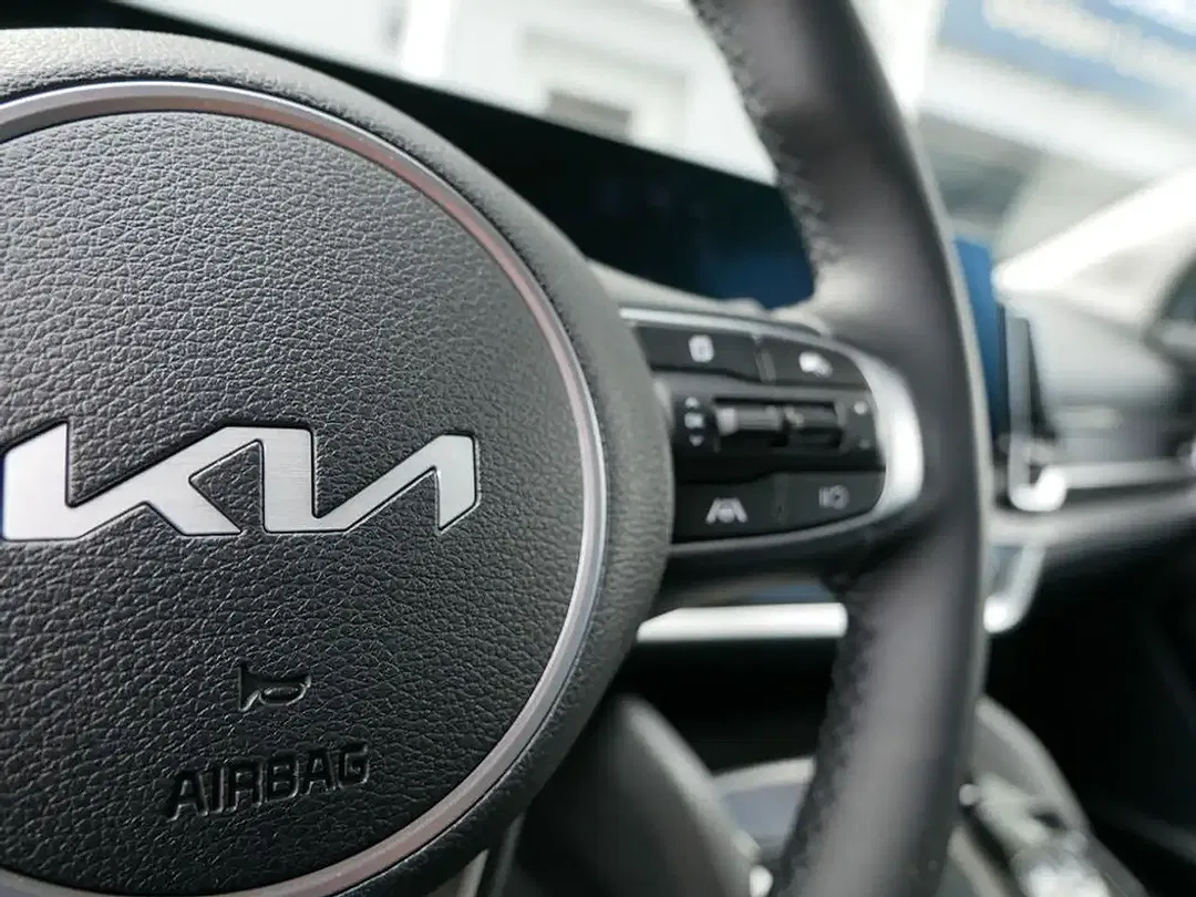 Kia Sportage 1.6 T-GDI MHEV DCT AWD Gold - Thumbnail 10