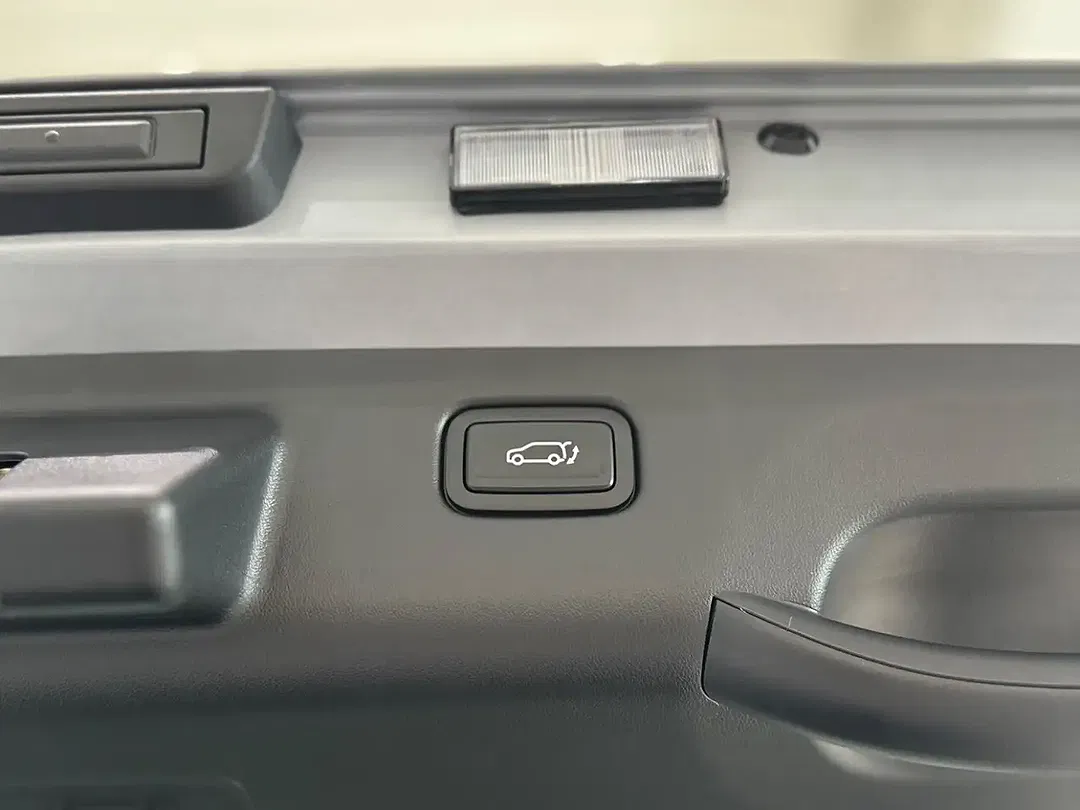 Kia EV4 Earth - Thumbnail 11