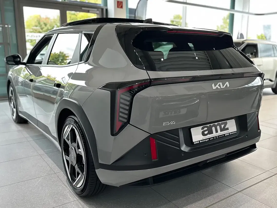 Kia EV4 Earth - Thumbnail 4