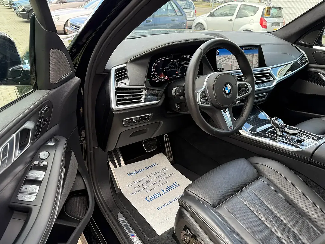 BMW X7 M AUT M50 - Thumbnail 6