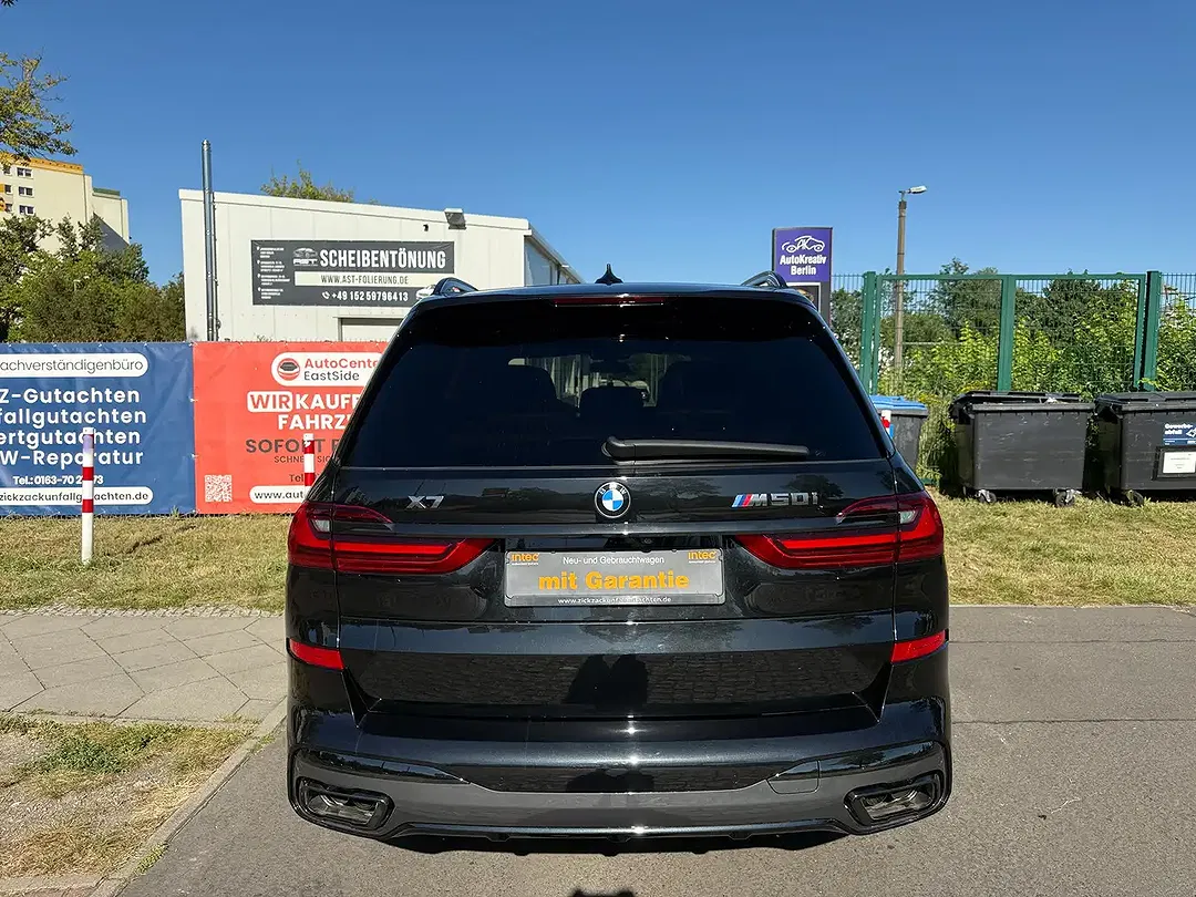 BMW X7 M AUT M50 - Thumbnail 4