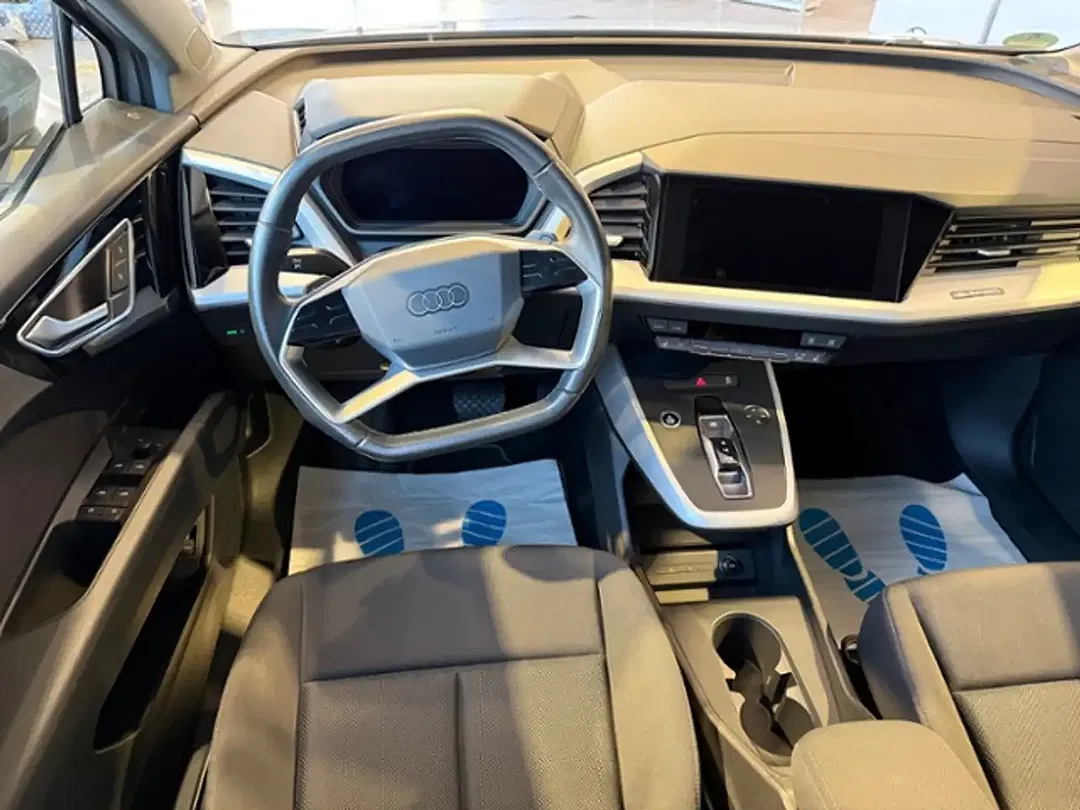 Audi Q4 e-tron 35 - Thumbnail 5