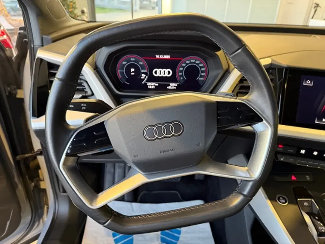Audi Q4 e-tron 35 - Thumbnail 6