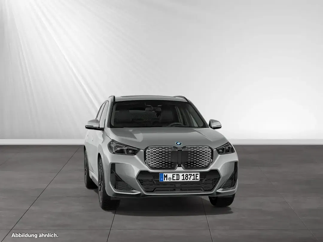 BMW iX1 xDrive M Sport - Thumbnail 10