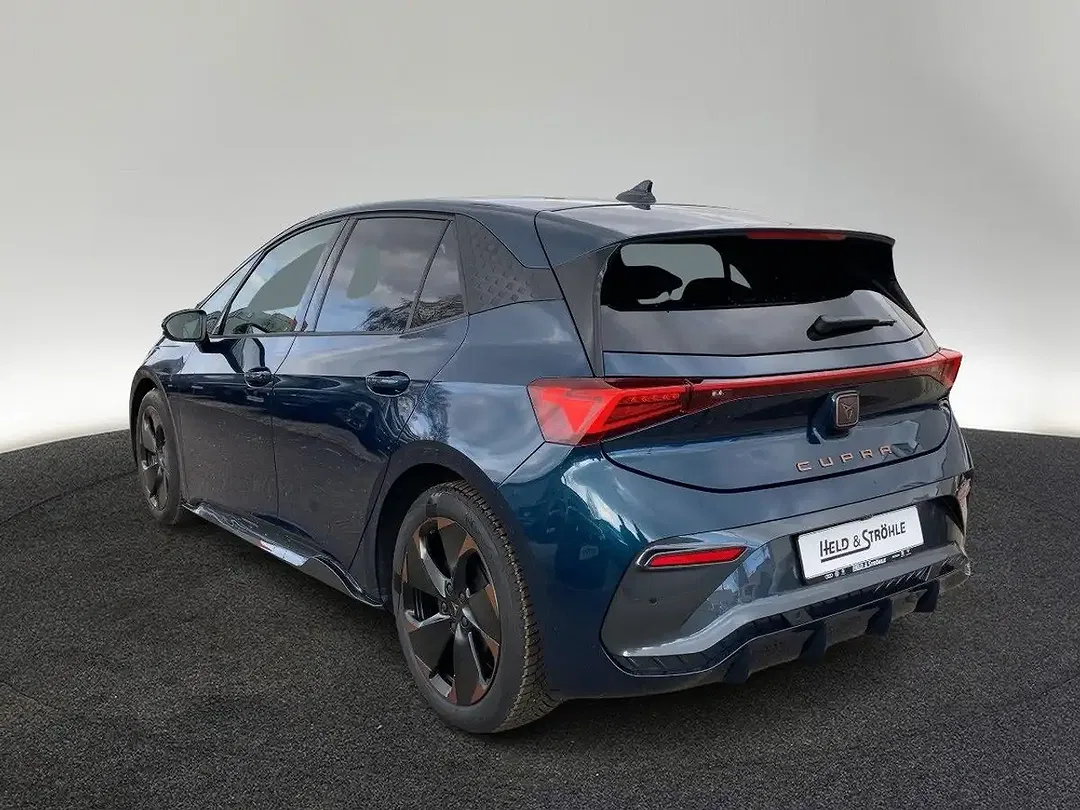 CUPRA Born Edition - Thumbnail 2