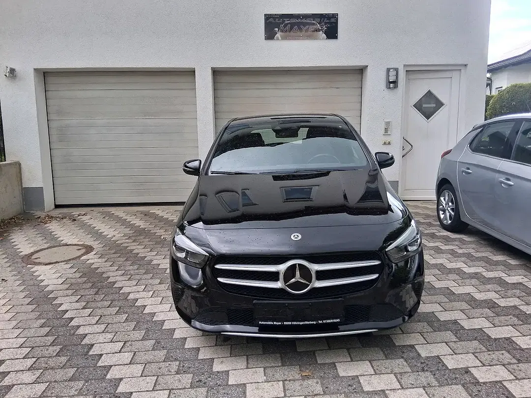 Mercedes-Benz B 200 Urban Plus - Thumbnail 1