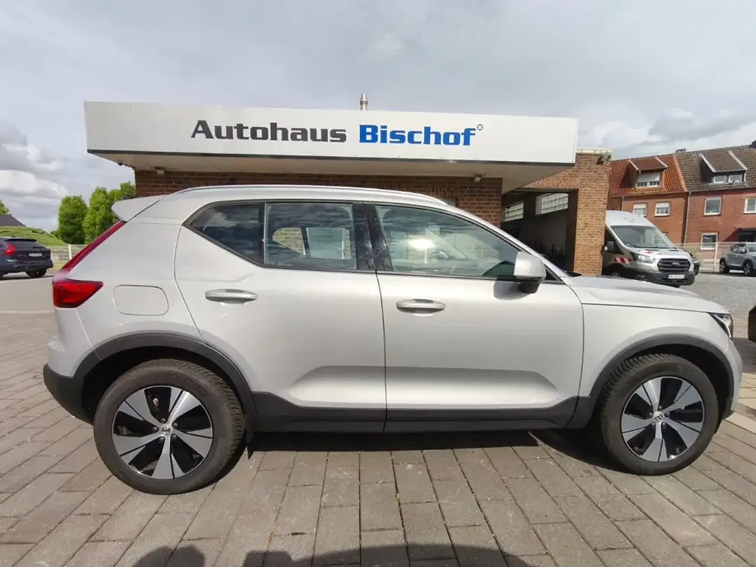 Volvo XC40 B3 Core - Thumbnail 9