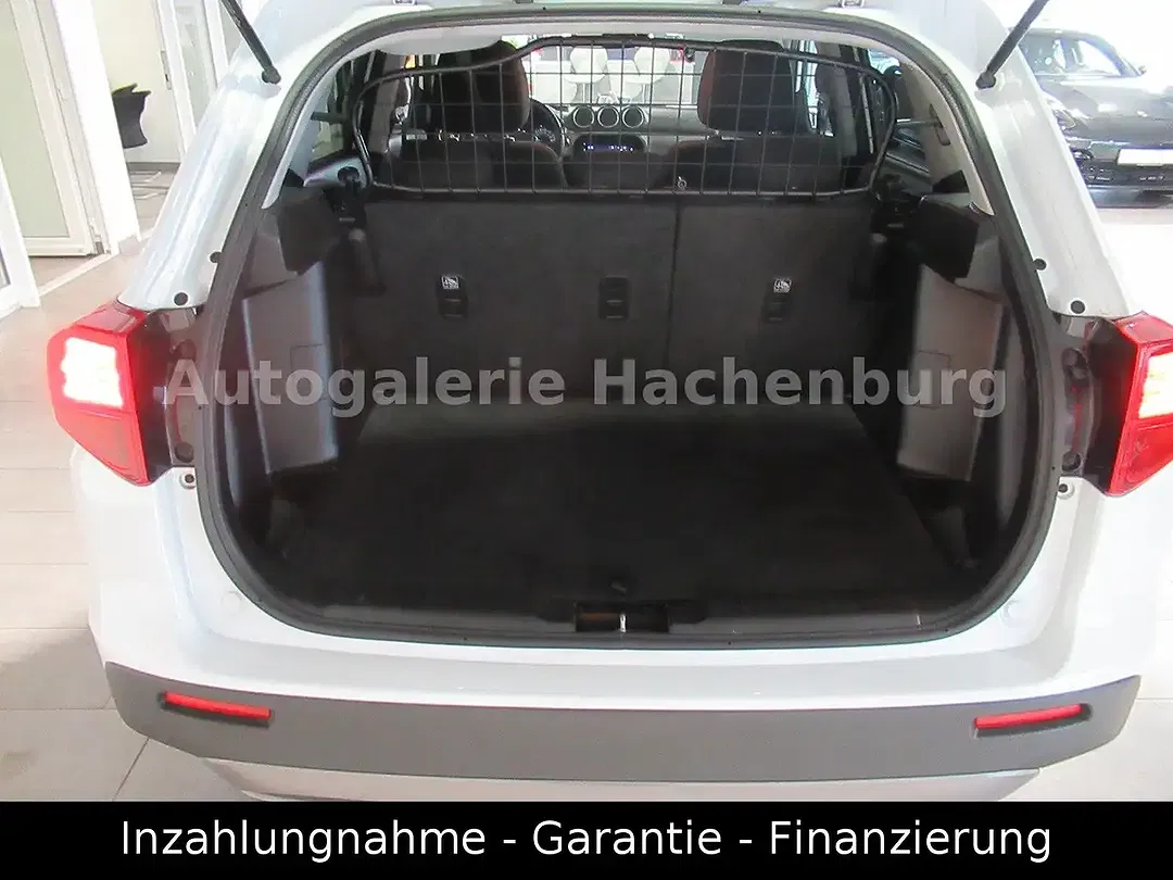 Suzuki Vitara Hybrid 4x4 - Thumbnail 7