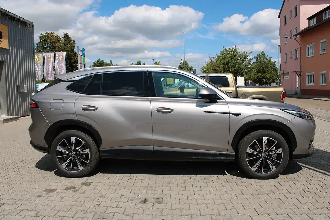 MG HS 1.5 Hybrid+ Luxury - foto 2
