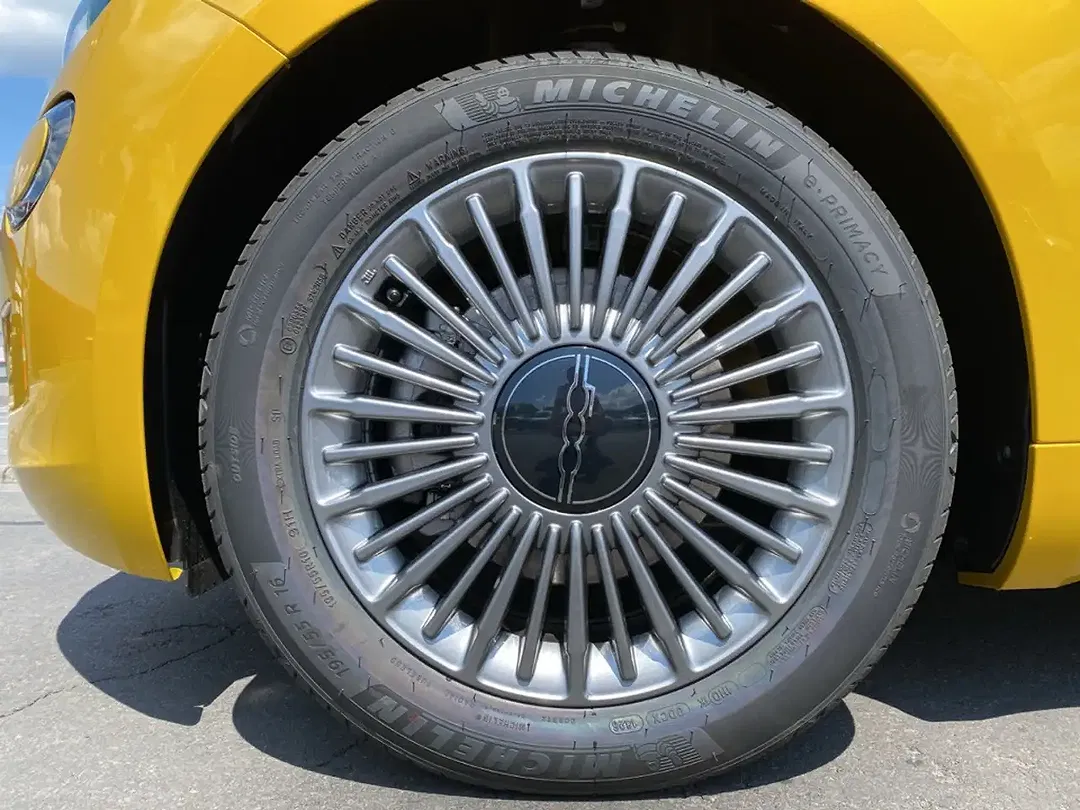 Fiat 500 1.0 Hybrid Icon - Thumbnail 3