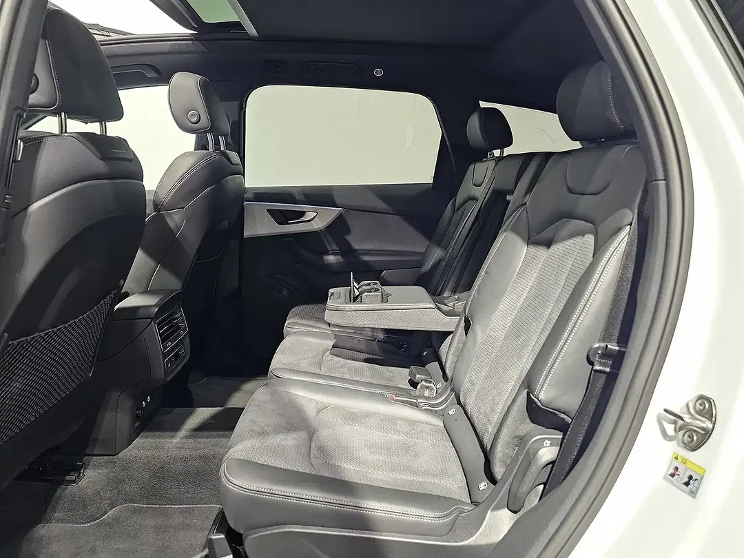 Audi Q7 55 TFSI e S line - foto 14