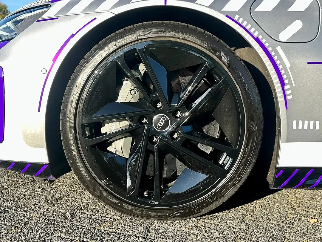 Audi RS e-tron GT Edition One - Thumbnail 5