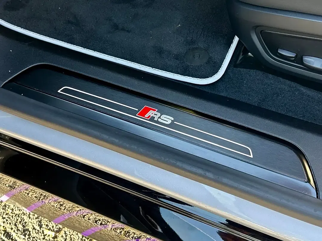 Audi RS e-tron GT Edition One - Thumbnail 9