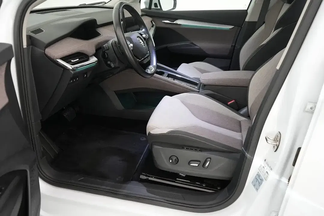 Skoda Enyaq 60 iV - Thumbnail 9
