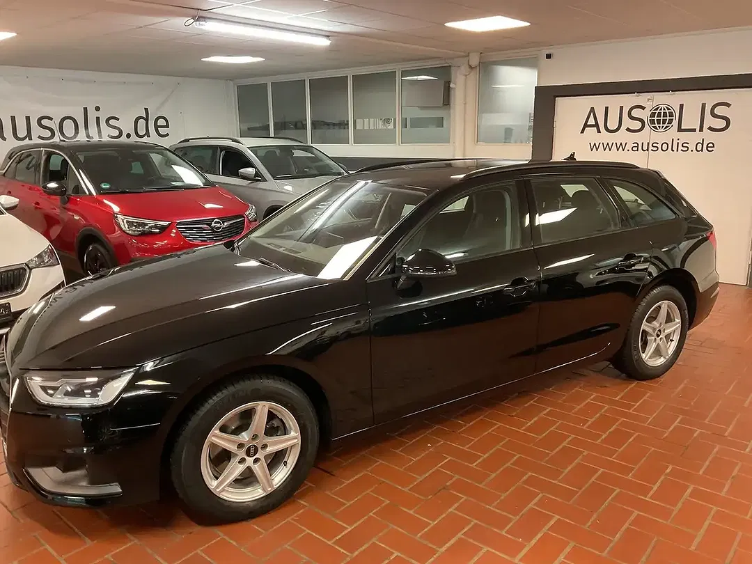 Audi A4 35 TFSI Avant - Thumbnail 2
