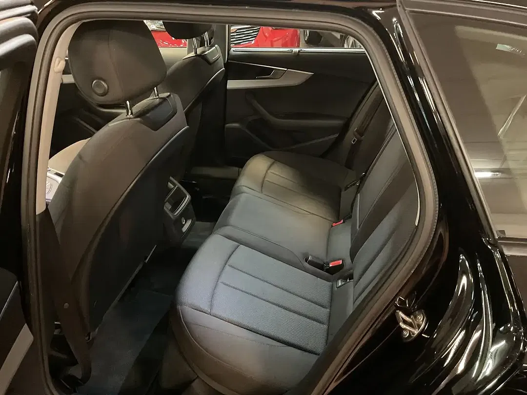 Audi A4 35 TFSI Avant - Thumbnail 9