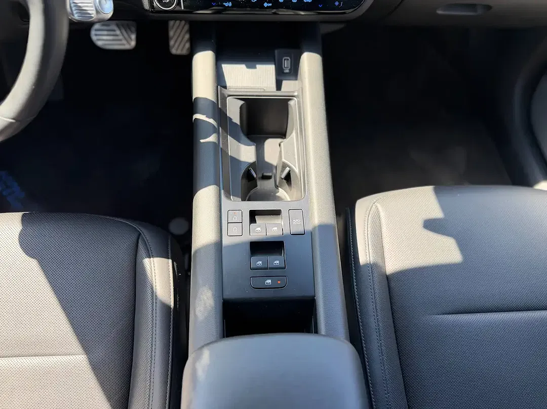 Hyundai IONIQ 6 4WD UNIQ - Thumbnail 12