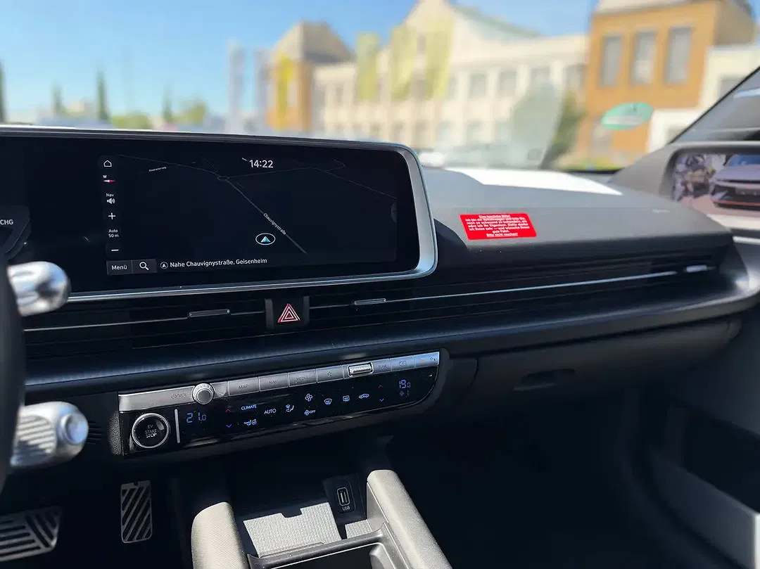 Hyundai IONIQ 6 4WD UNIQ - Thumbnail 8