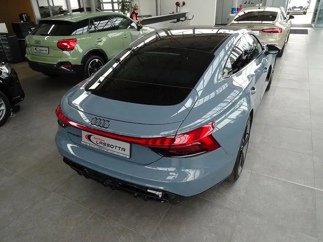 Audi e-tron GT quattro exclusive - Thumbnail 11