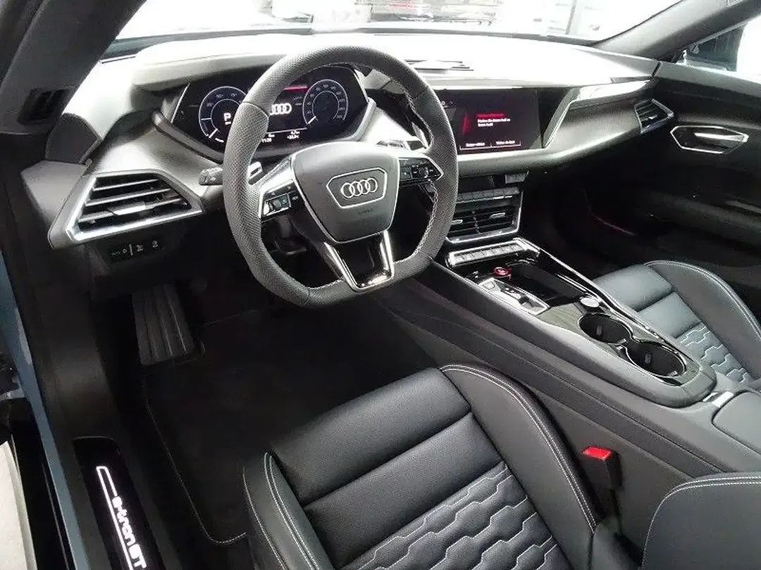 Audi e-tron GT quattro exclusive - Thumbnail 14