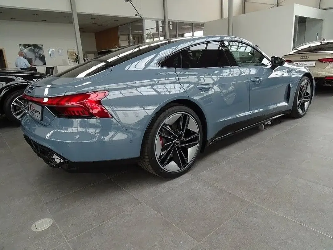 Audi e-tron GT quattro exclusive - Thumbnail 9