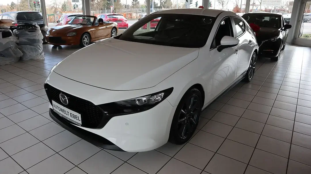 Mazda 3 - Afbeelding 1