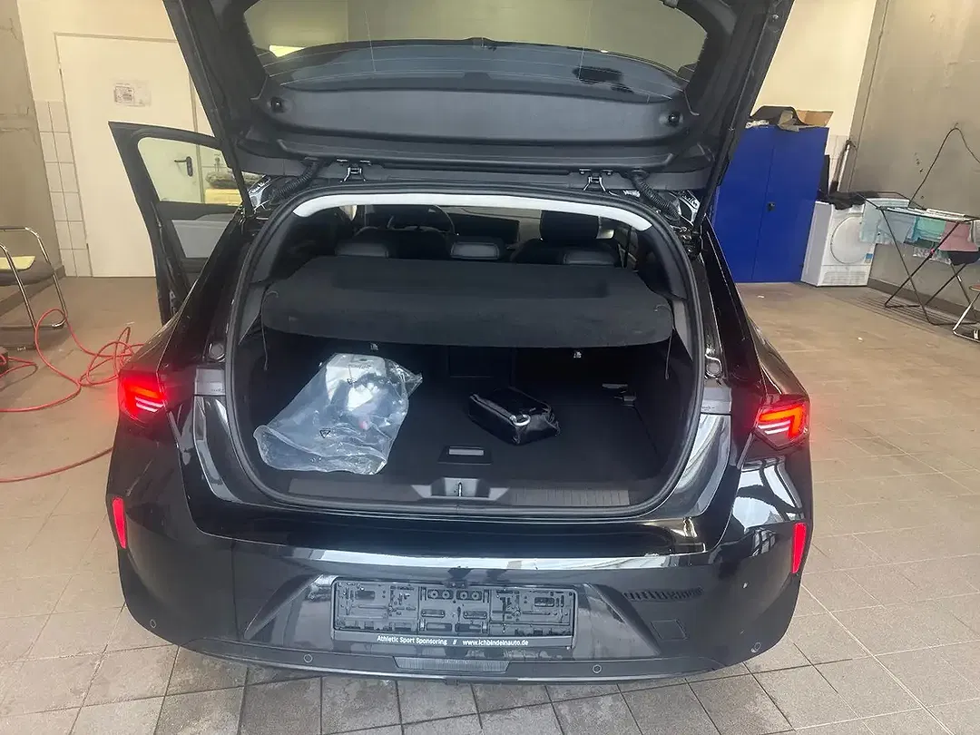 Opel Astra 1.2 Turbo Elegance - foto 14