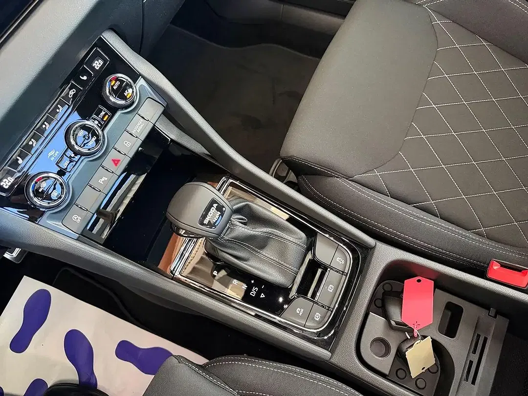 Skoda Karoq 2.0 TSI 4x4 Sportline - Thumbnail 7