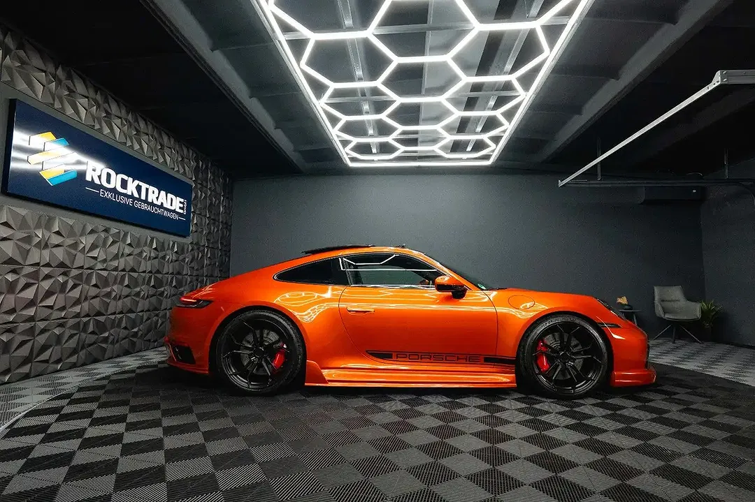 Porsche 992 Carrera 4 S - Thumbnail 12