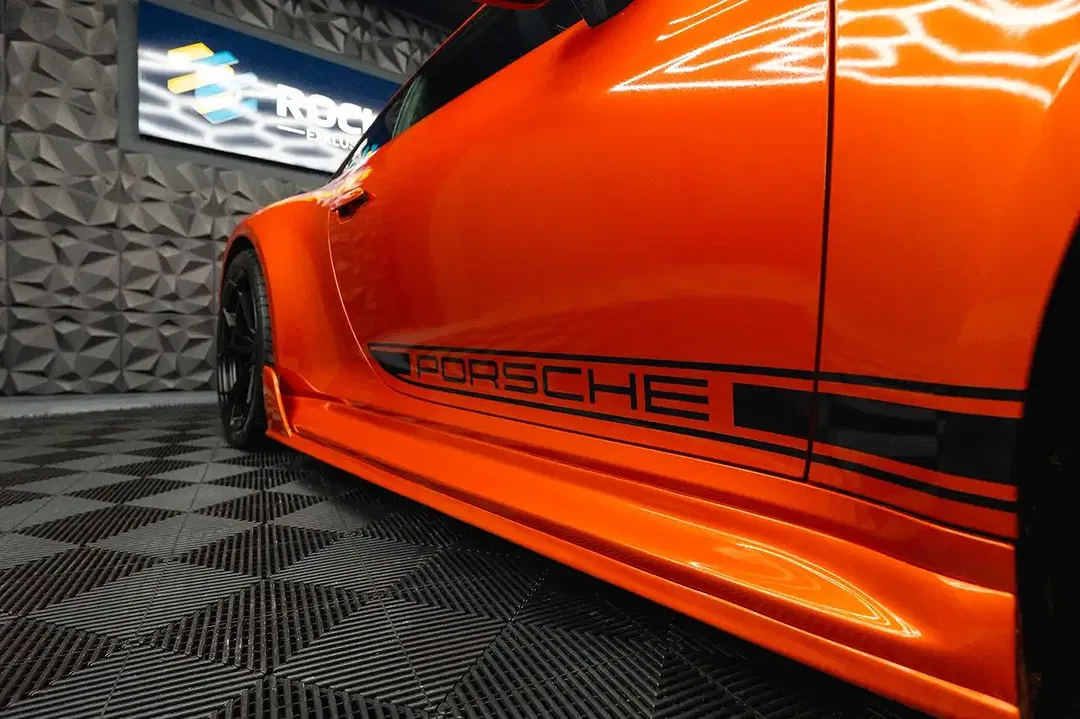 Porsche 992 Carrera 4 S - Thumbnail 9