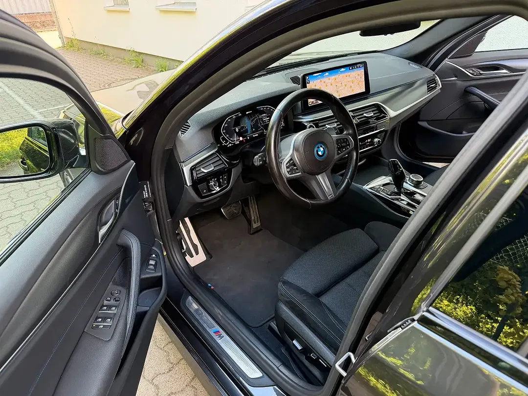 BMW 520 M Sport Pro - Thumbnail 4