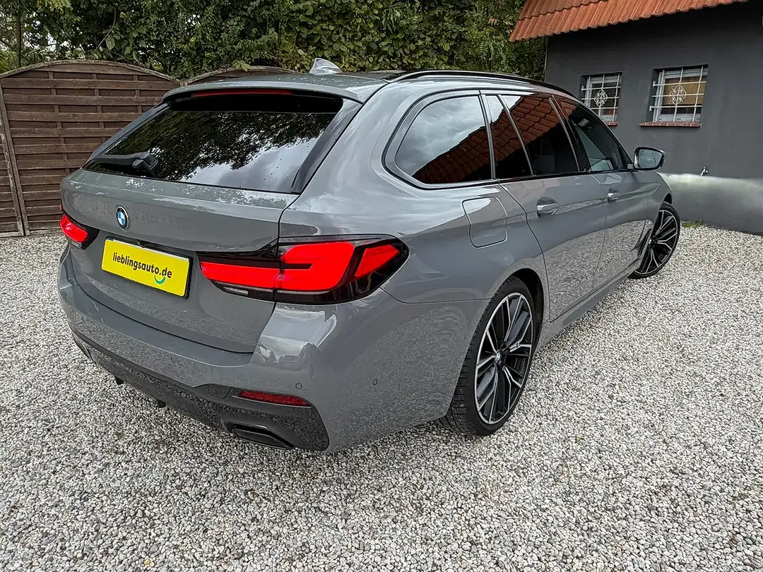BMW 540 xDrive Touring M Sport - Thumbnail 5