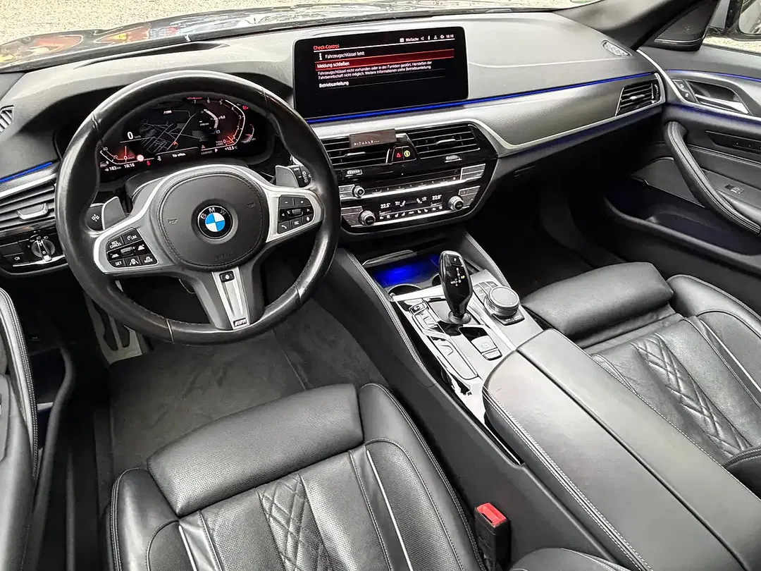 BMW 540 xDrive Touring M Sport - Thumbnail 6