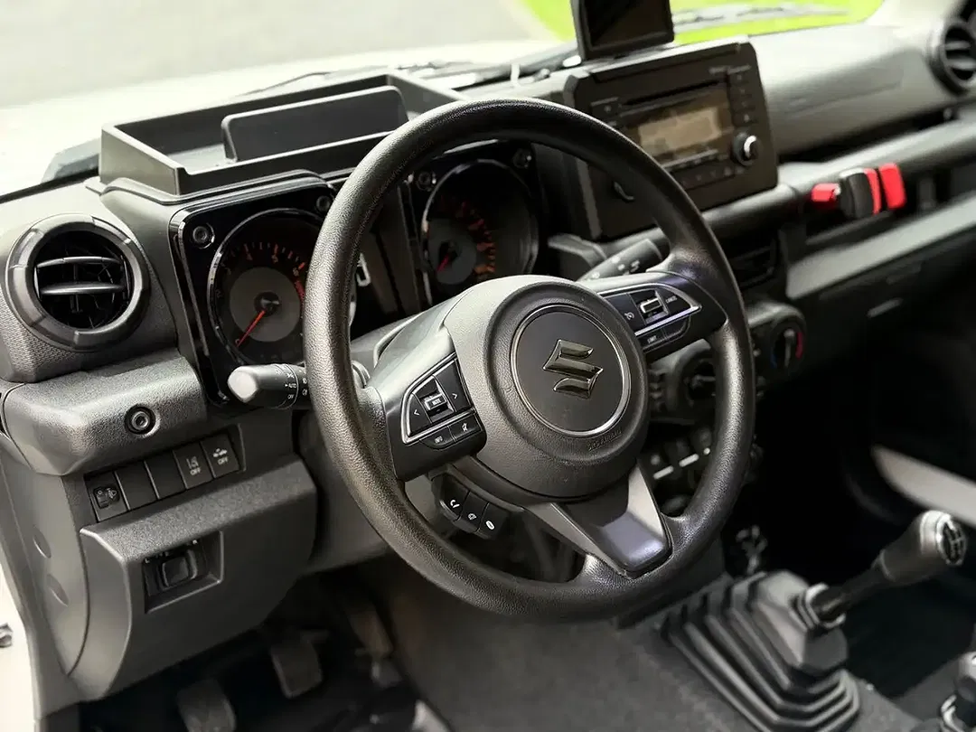 Suzuki Jimny 1.5 4x4 Comfort - Thumbnail 14