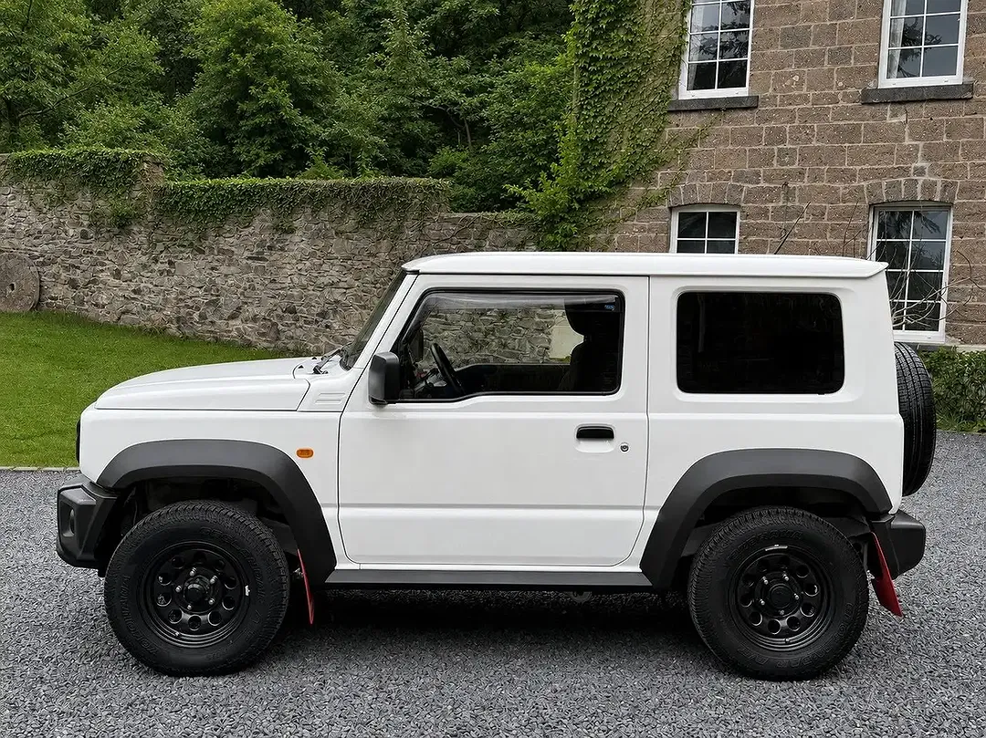 Suzuki Jimny 1.5 4x4 Comfort - Thumbnail 4