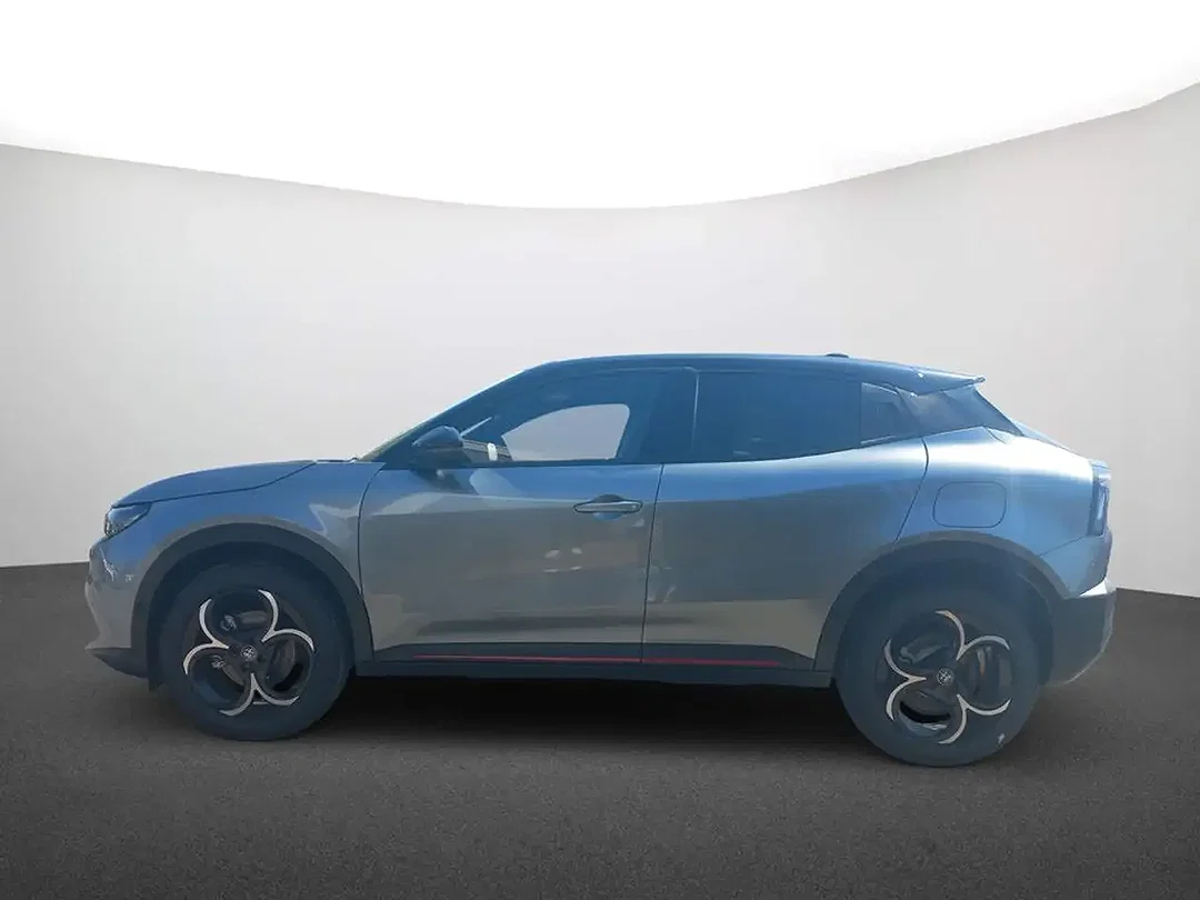 Alfa Romeo Junior 1.2 Ibrida Q4 Ti - Afbeelding 1