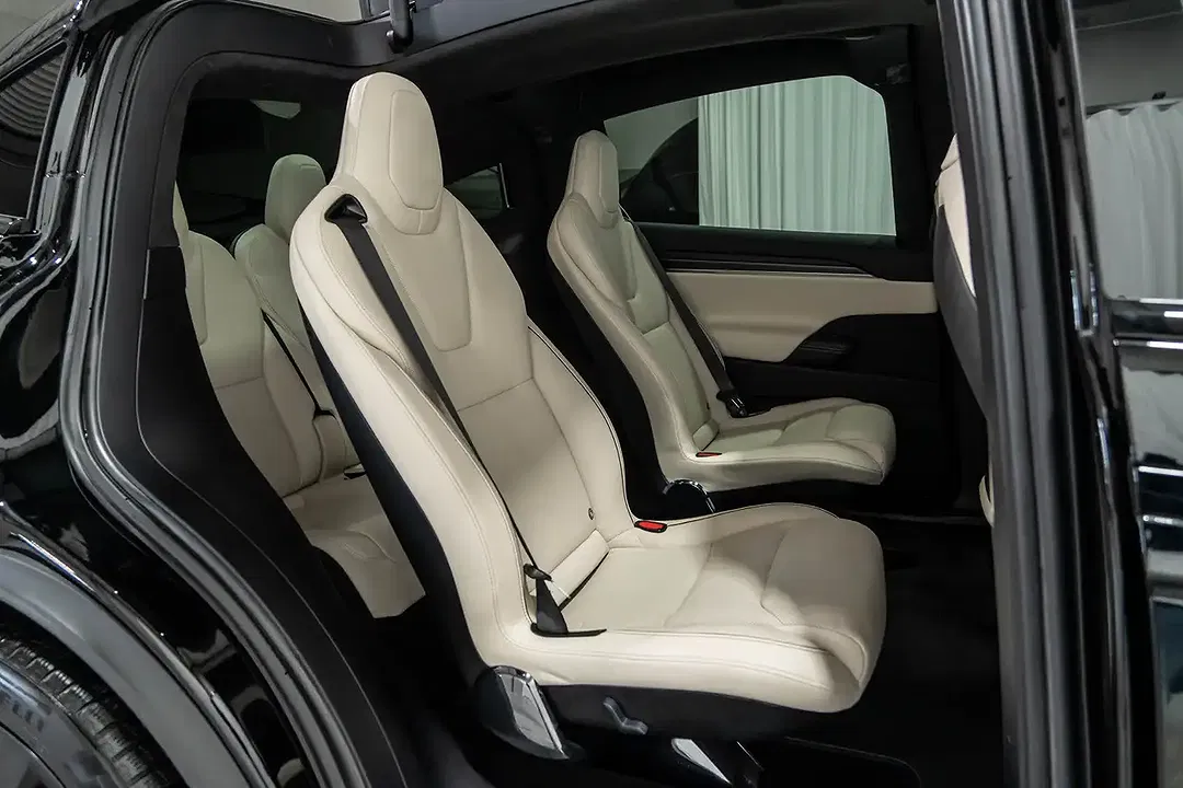 Tesla Model X AWD Plaid - Thumbnail 19